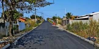 imagem de rua do jardim atlântico recebendo pavimentação com asfalto