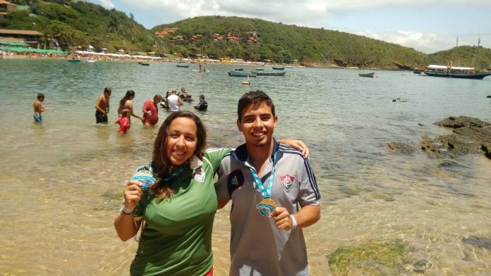 Imagem dos nadadores Pedro e Mariana Mello