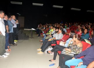 Imagem do aulão do Pré-Enem no Cinema Público Municipal