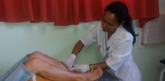 Imagem de tratamento de acupuntura em posto de saúde de São José