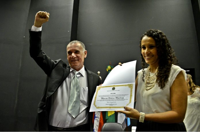 imagem do vice-prefeito Marcos Ribeiro na diplomação