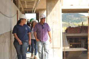 Prefeitura leva corpo técnico do IFF para visita às obras do campus de Ubatiba
