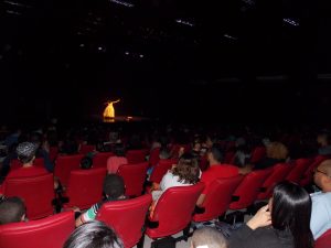 Monólogo leva centenas ao Cine Henfil 