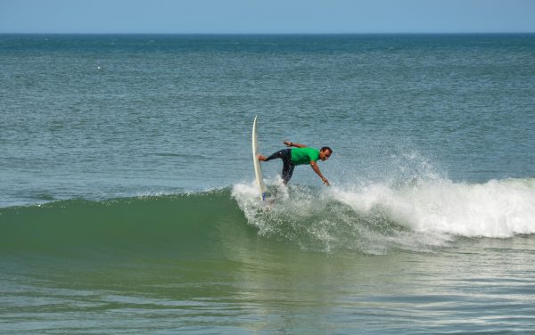Praia de Ponta Negra recebe pela primeira vez circuito estadual de Surf