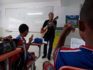 Projeto de música da Educação transforma escola da Gamboa