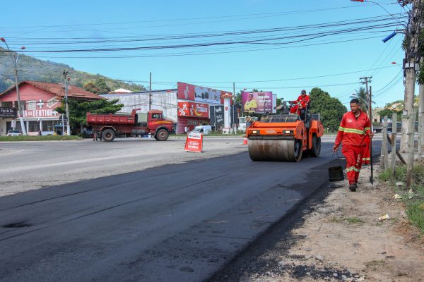 Iniciada construção de ciclovia na estrada que liga Maricá a Itaboraí