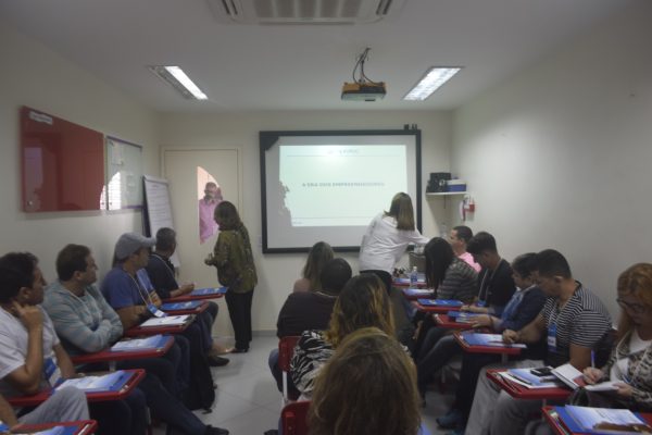 Curso com metodologia da ONU iniciado em Itaipuaçu