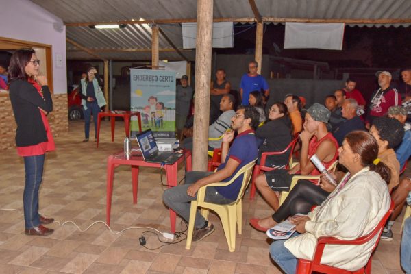 Habitação realiza 1ª audiência pública na Comunidade do Silvado