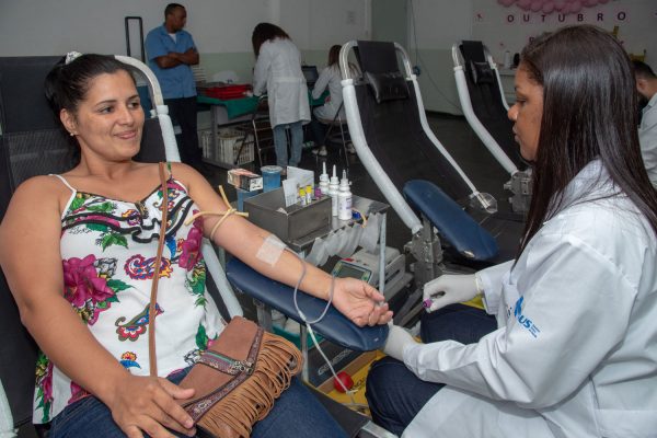 Campanha de doação de sangue acontece no CEM Joana Benedicta Rangel