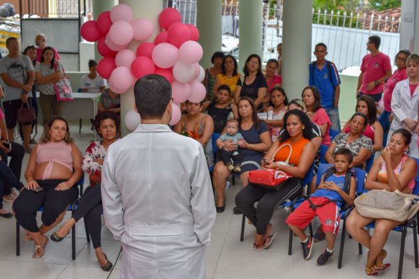 Posto de Saúde Central realiza atividades em homenagem ao Outubro Rosa 