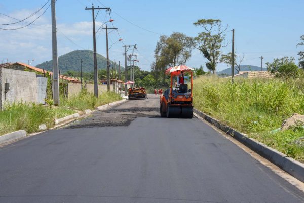 Jardim Atlântico Leste, em Itaipuaçu, terá mais ruas asfaltadas
