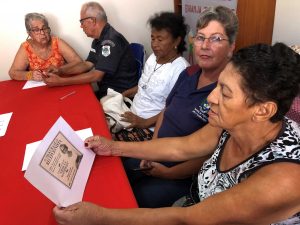 Mestranda de Fisioterapia em Saúde Pública realiza projeto com idosos de Maricá 