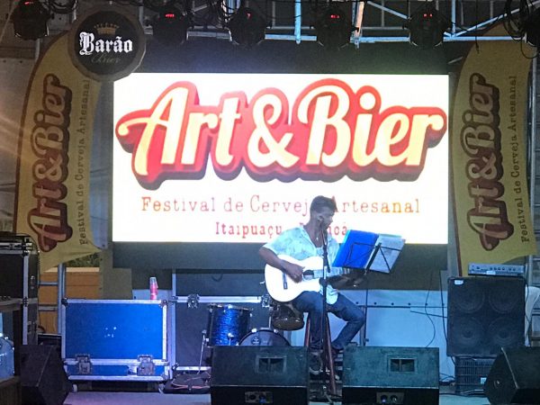 Festival Art & Bier atrai cerca de três mil pessoas em Itaipuaçu 