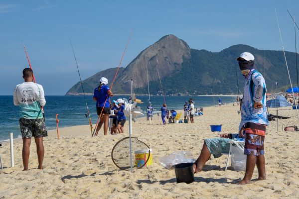 47ª Festa da Pesca agita a praia de Itaipuaçu
