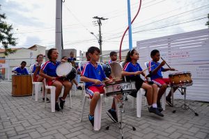 Projeto Batuca Maricá leva bateristas ao palco do Cine Henfil
