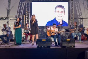 Homenagem a Chico Buarque movimenta Lona Cultural da Barra de Maricá