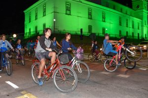 Edição Mês dos Pais do Bike Night movimenta ruas do Centro
