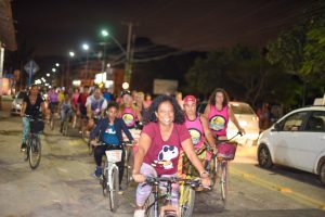 Edição Outubro Rosa do Bike Night movimenta Itaipuaçu