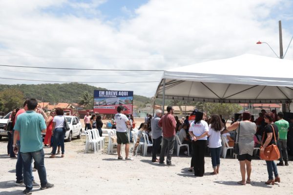 Unidade estadual de ensino médio começa a ser erguida pela Prefeitura em Itaipuaçu