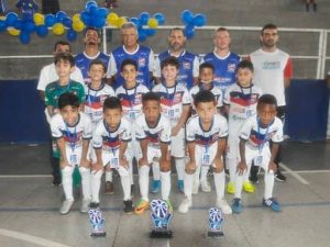 Futsal do Maricá Competições traz taça para o município
