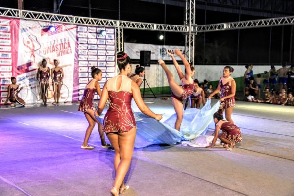 Festival de Ginastica Rítmica reúne cerca de 300 alunas na Arena Flamengo