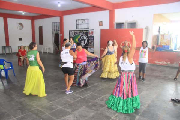 Dança Cigana estreia em Ponta Negra