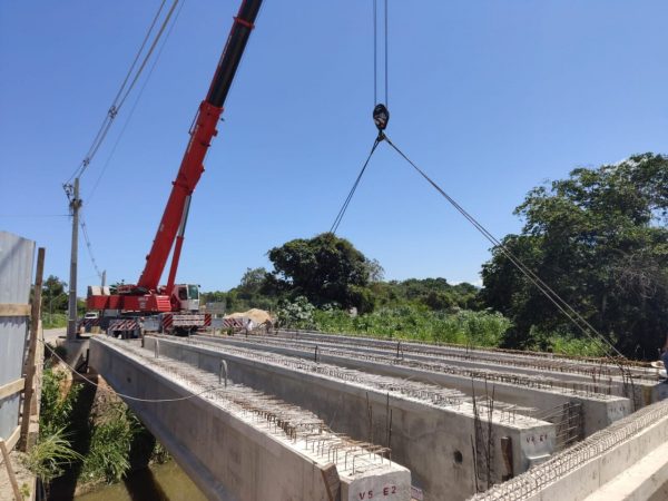Avança construção da nova ponte da Estrada dos Cajueiros