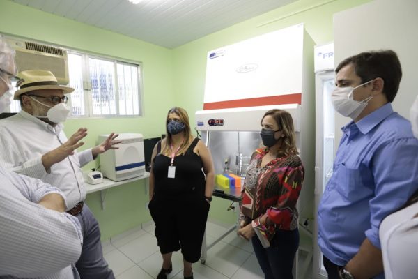 Maricá abre laboratório de diagnóstico para teste do coronavírus