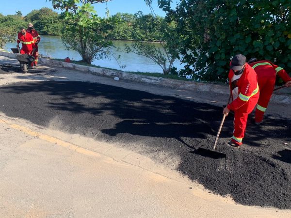 Prefeitura realiza operação de asfaltamento na cidade