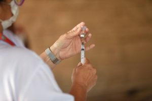 Prefeitura alerta para fake news sobre vacinação contra Covid-19