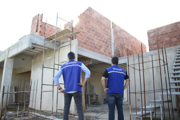Construções irregulares são notificadas em Itaipuaçu