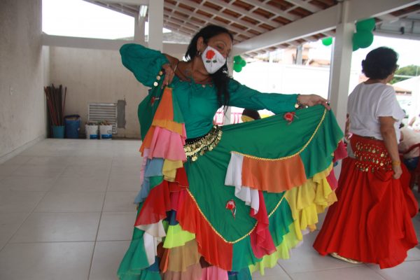 Aulas de alongamento e dança cigana marcam o encerramento das atividades do Projeto Idoso Mais Feliz em 2021