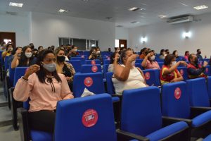 Prefeitura realiza aula inaugural do curso de formação em Libras