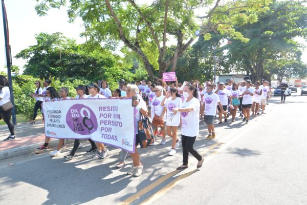 Corrida e caminhada encerram comemorações do mês da mulher em Maricá