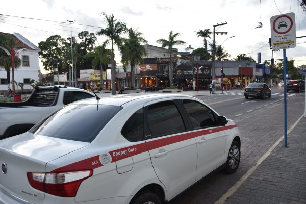 Prefeitura de Maricá vistoria 225 táxis da cidade