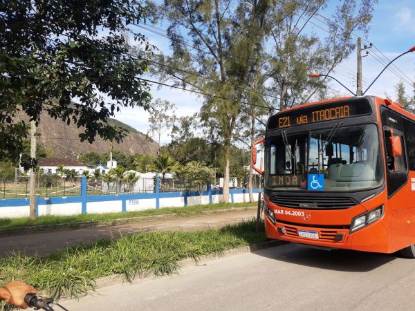 EPT amplia horários de ônibus que circulam em Itaipuaçu neste fim de semana