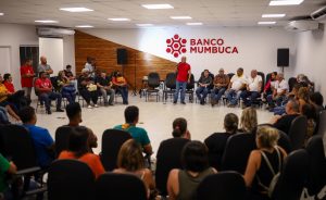 Prefeitura convoca representantes de blocos carnavalescos e escolas de samba