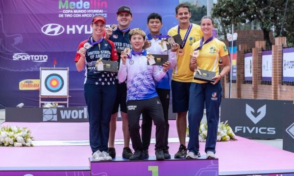 Dupla maricaense conquista medalha na Copa do Mundo de Tiro com Arco